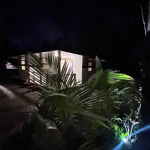 Rangiroa Guest Paradise Apartment Avatoru